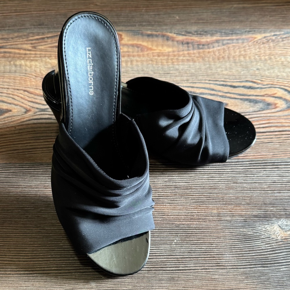 Liz Claiborne Black Slides